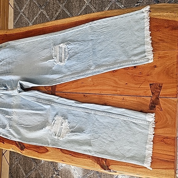 Papaya Women's High-Rise Mom Distressed Denim Pants Size 11 - Picture 4 of 12